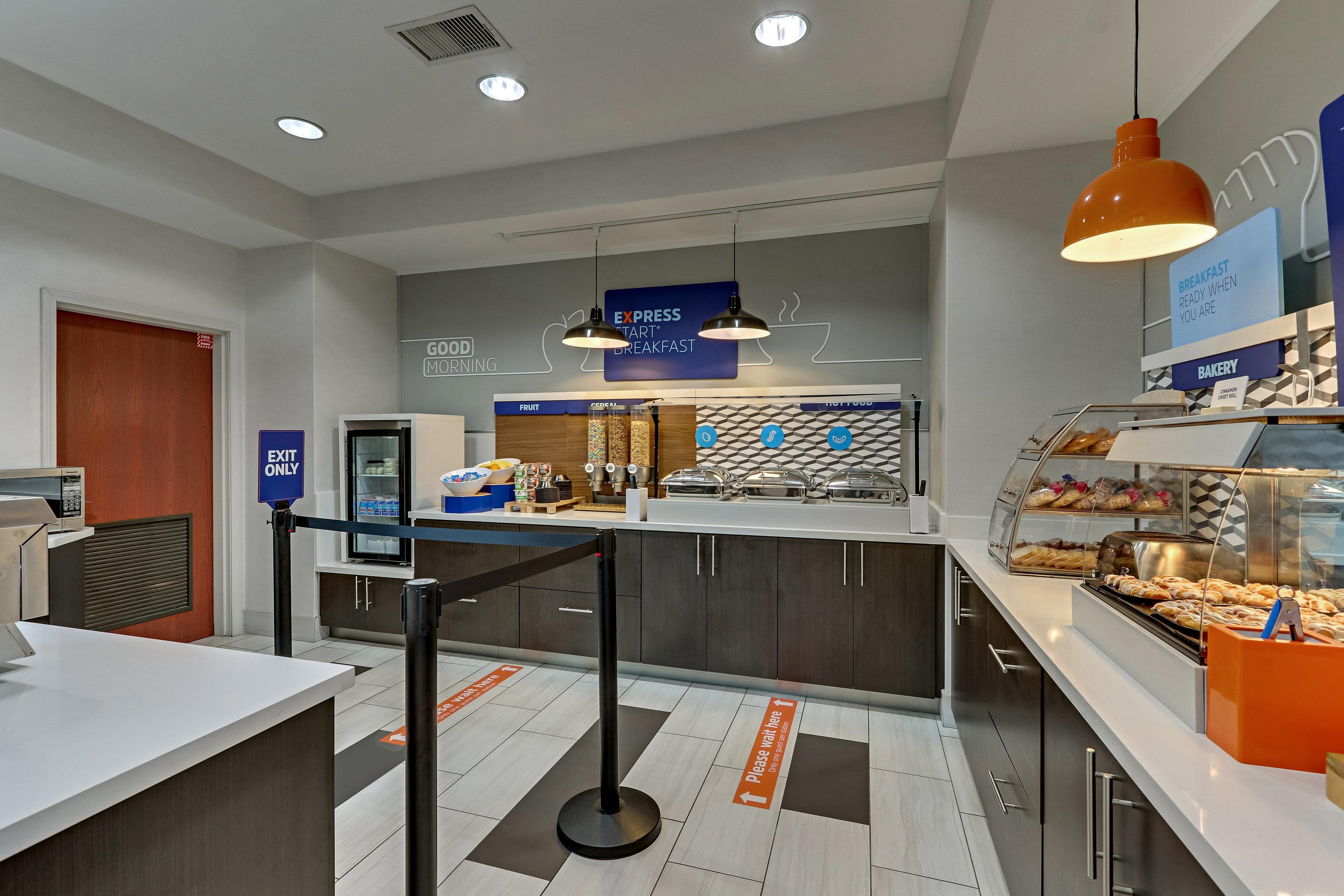 Holiday Inn Express Hotel And Suites Weatherford By Ihg Экстерьер фото